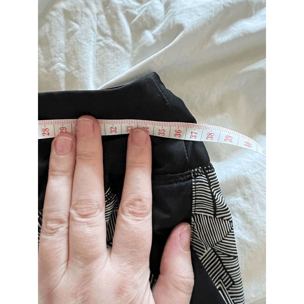 NIKE Canopy Crew Printed Dri Fit Shorts Black Size M running shorts - Picture 6 of 11